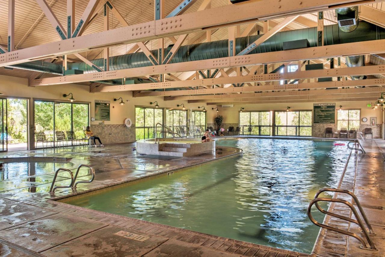 Chalet At Running Y Resort With Wraparound Deck! Klamath Falls Buitenkant foto