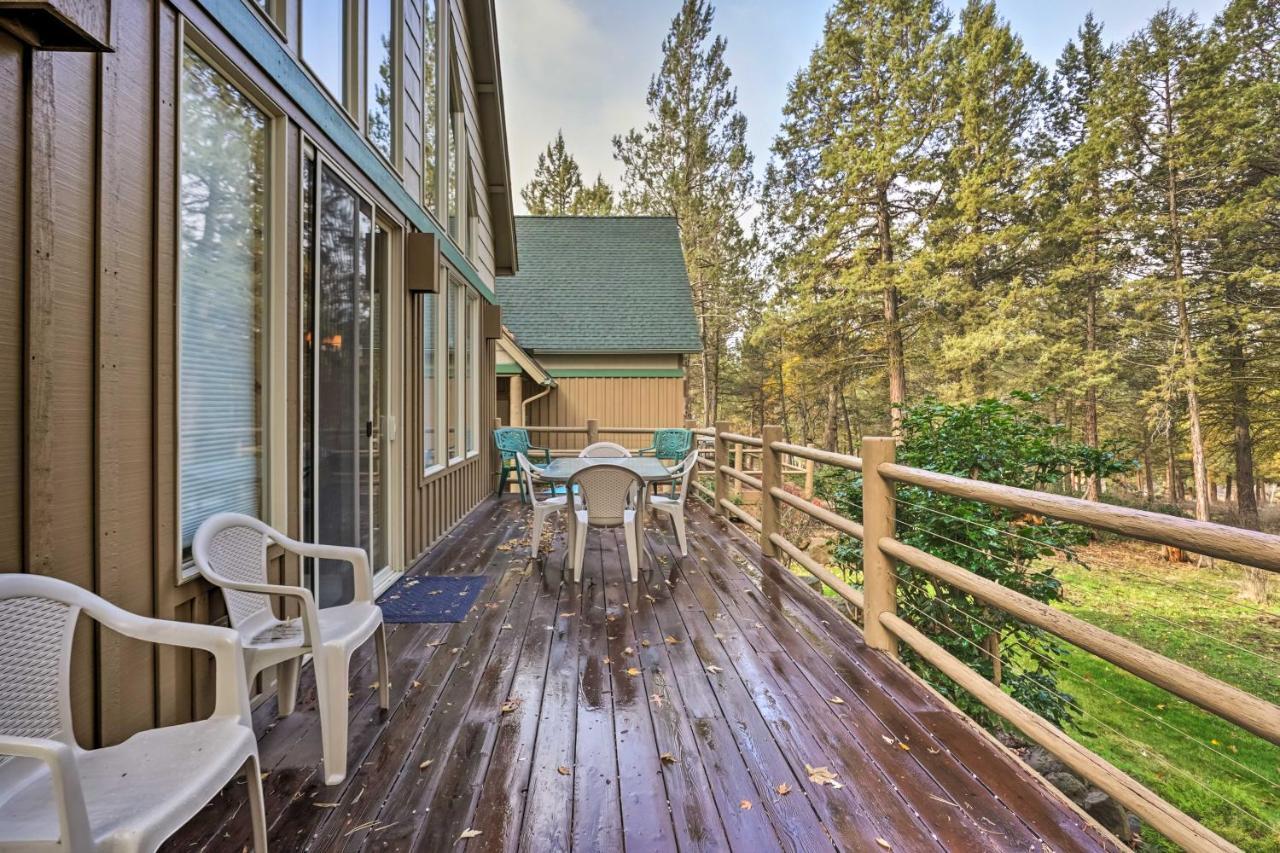 Chalet At Running Y Resort With Wraparound Deck! Klamath Falls Buitenkant foto