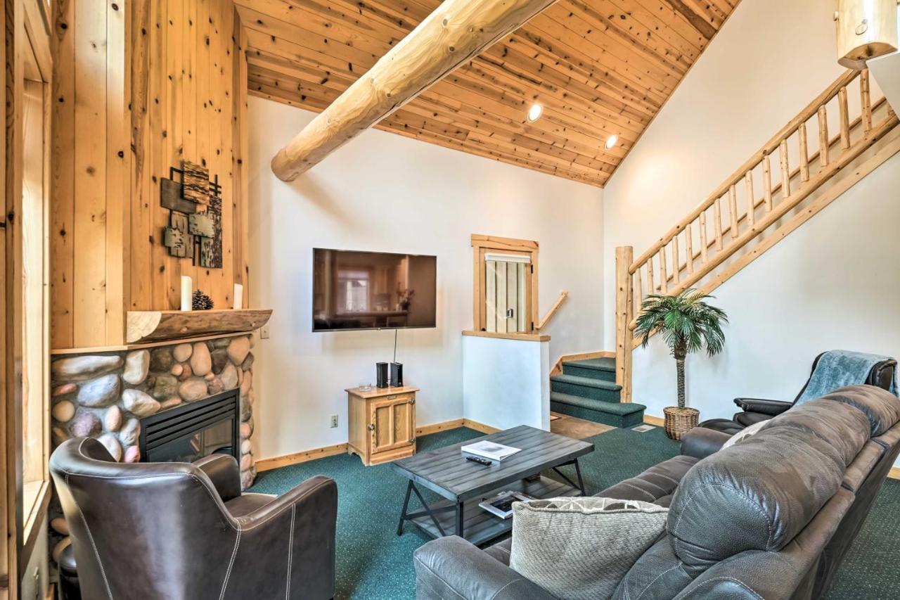 Chalet At Running Y Resort With Wraparound Deck! Klamath Falls Buitenkant foto